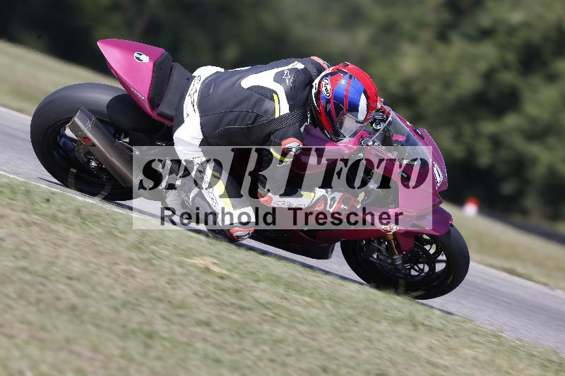 Archiv-2025/49 26.08.2025 Cornu Master School ADR/rot-rouge/0